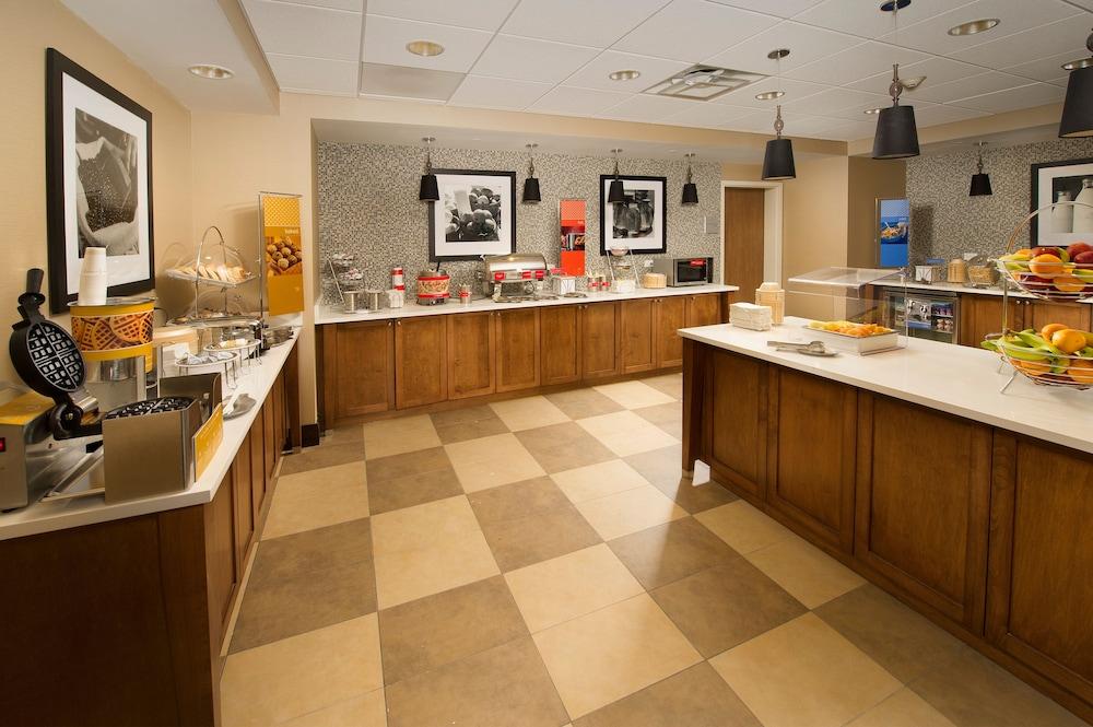 Hampton Inn & Suites Baltimore/Woodlawn Ngoại thất bức ảnh
