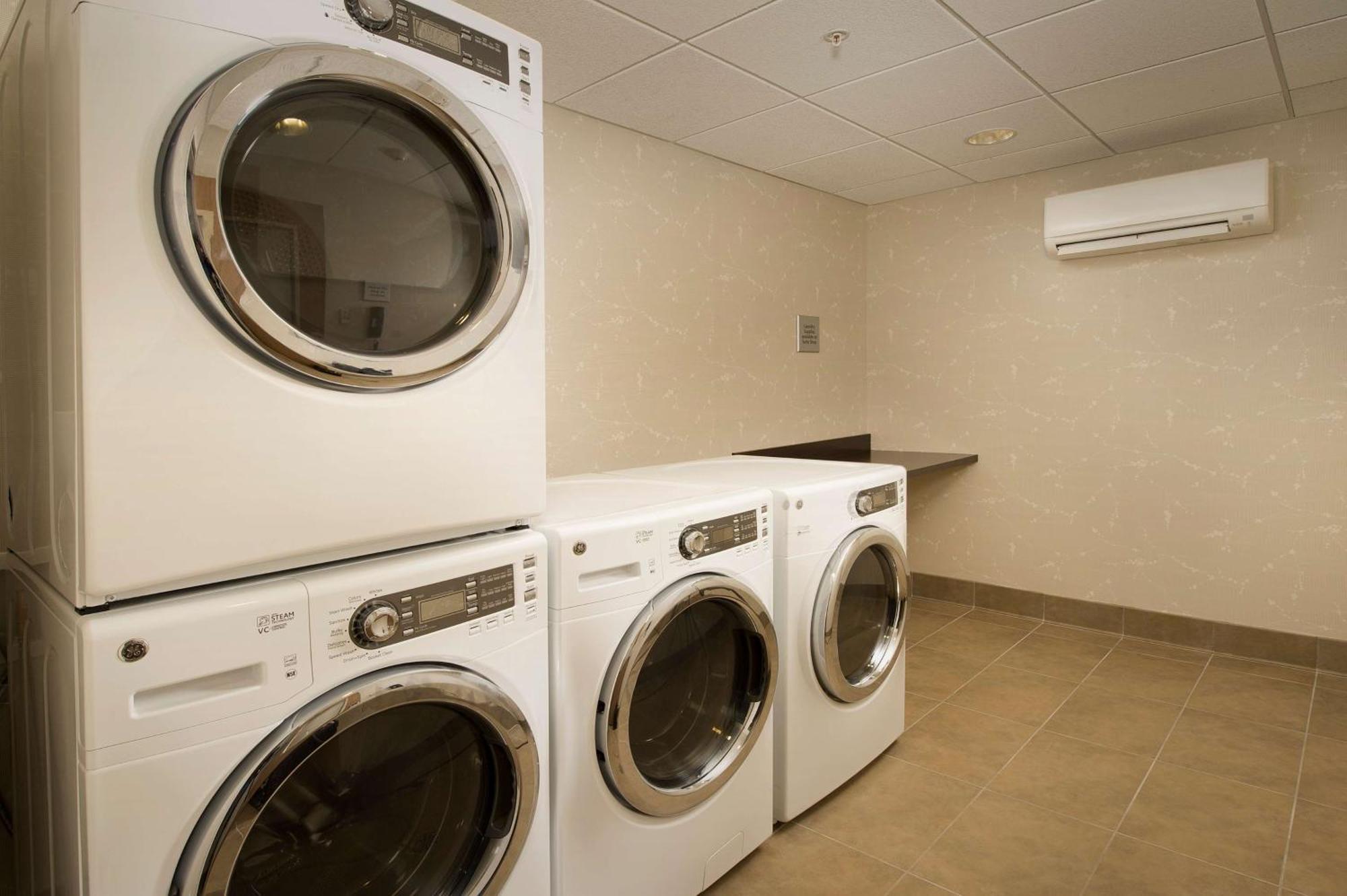 Hampton Inn & Suites Baltimore/Woodlawn Ngoại thất bức ảnh