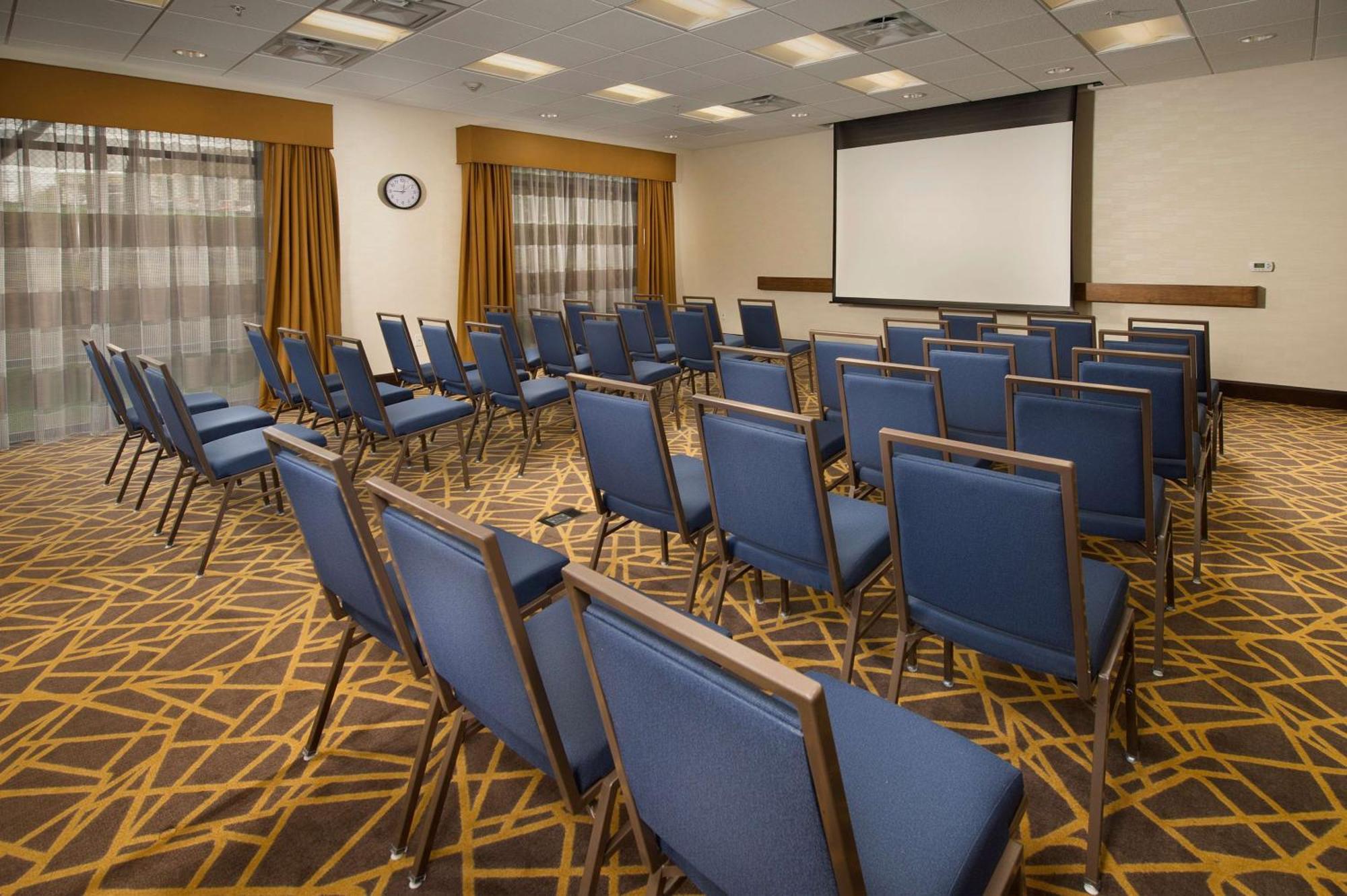 Hampton Inn & Suites Baltimore/Woodlawn Ngoại thất bức ảnh