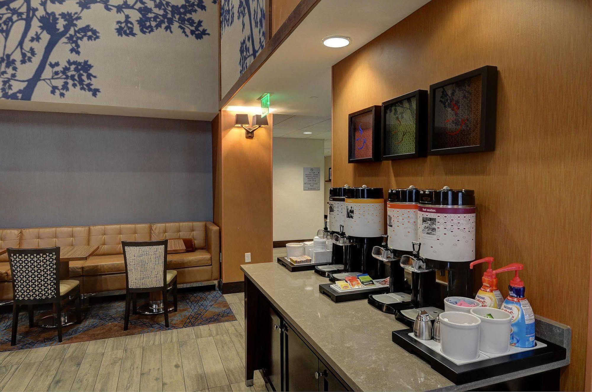 Hampton Inn & Suites Baltimore/Woodlawn Ngoại thất bức ảnh
